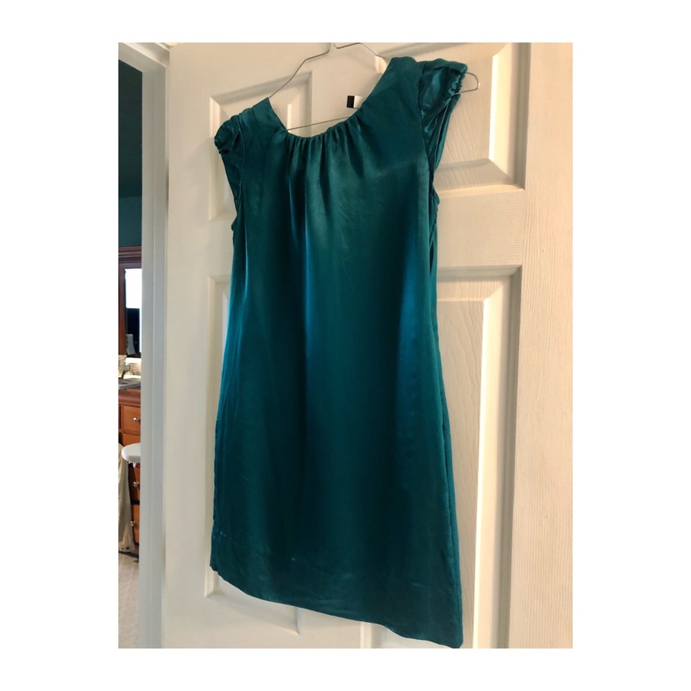 Banana Republic Emerald Green silk dress - 0P.